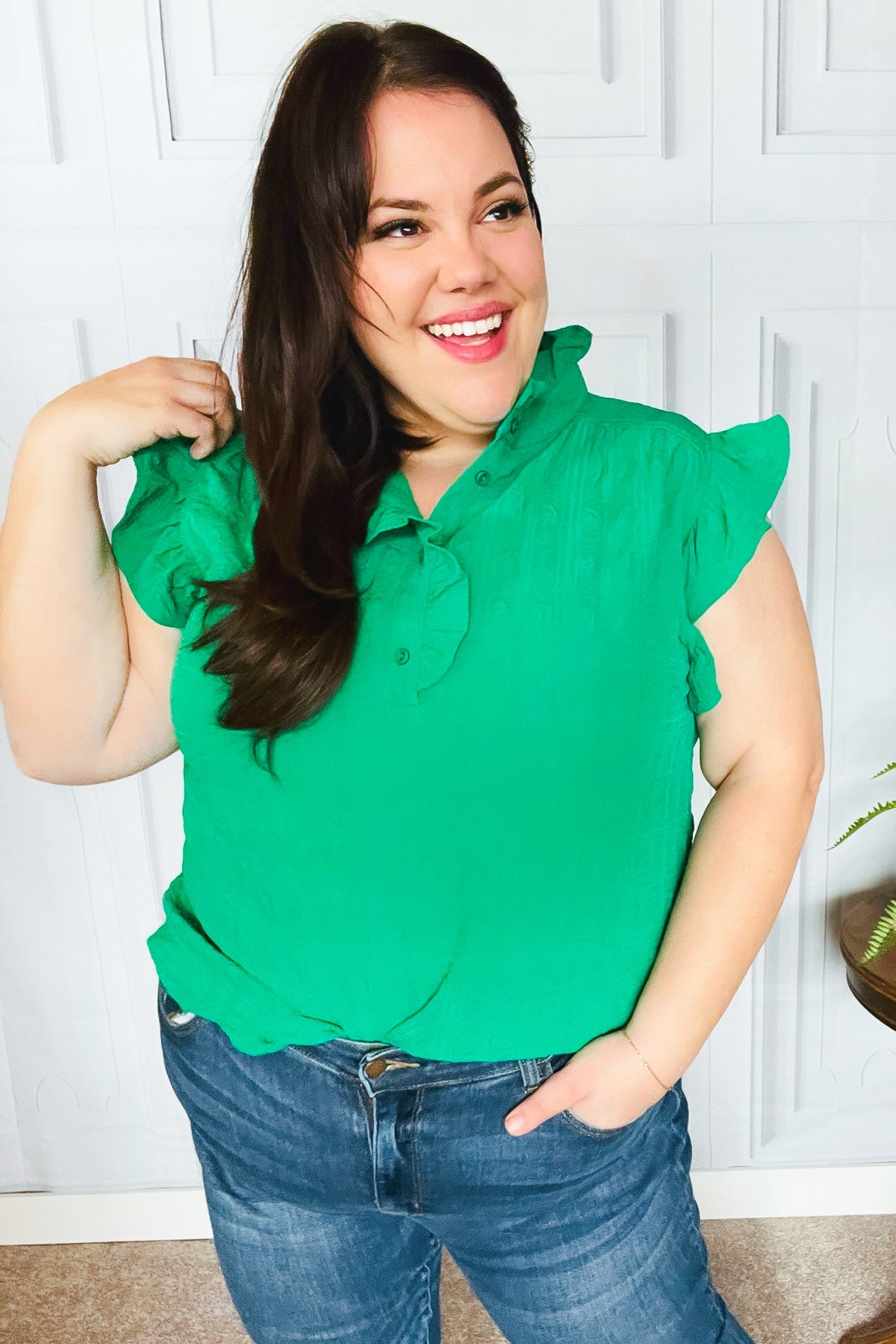 Glamorous In Kelly Green Textured Ruffle Mock Neck Top